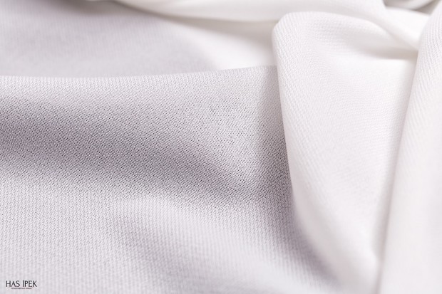 Giyim sektörü için birçok markaya astar üretimi yapan Has İpek firması için yapılan katalog çekimi