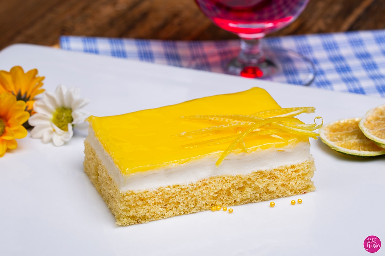 En çok sevilen pastalardan olan limonlu Cheescake fotoğraf çekimi.