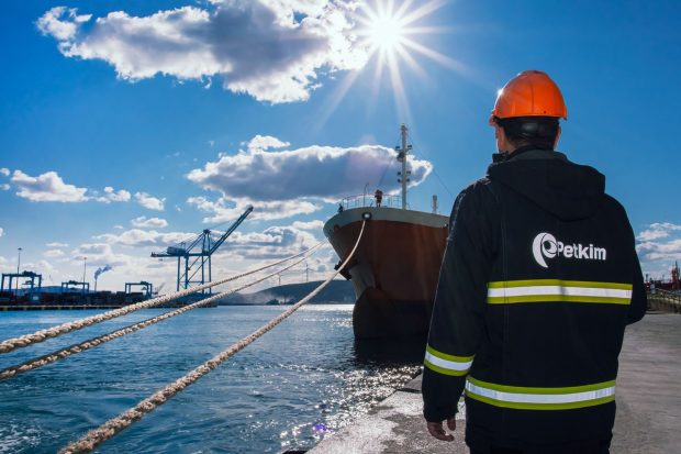 İzmir Aliağa'da bulunan Türkiye'nin en büyük sanayii kuruluşlarından Petkim Petrokimya Holding A.Ş. fotoğraf çekimi